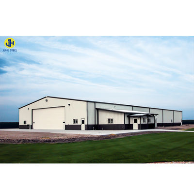 Construction de bâtiments de structures en acier préfabriqués et de stockage efficacement conçus, rapidement personnalisables, peints