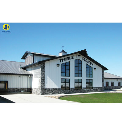 Construction de bâtiments de structures en acier préfabriqués et de stockage efficacement conçus, rapidement personnalisables, peints