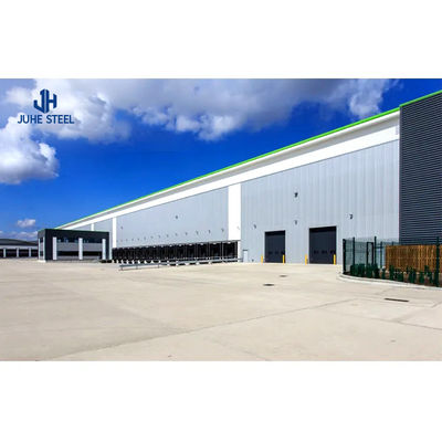 Salle d'atelier de construction industrielle préfabriquée en acier avec fenêtre en alliage d'aluminium