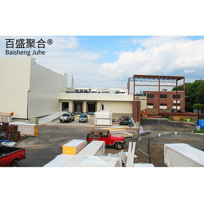 Unité de réfrigération à entrée pour les chambres froides industrielles avec structure en acier à connexion par boulons