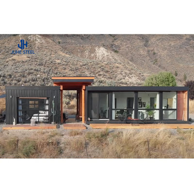 Des maisons de conteneurs de luxe de style moderne, conception préfabriquée avec porte en acier et fenêtre en aluminium