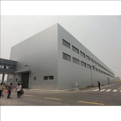 Roofing en acier ondulé entrepôt de panneaux sandwich préfabriqué pour la catégorie Q235B et Q355B