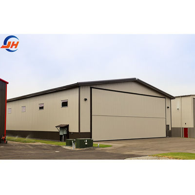 Entrepôt de structure en acier préfabriqué léger pour centre de logistique et de distribution