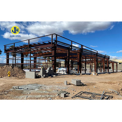 Construction d'unités de stockage avec des structures en acier préfabriquées aux Philippines