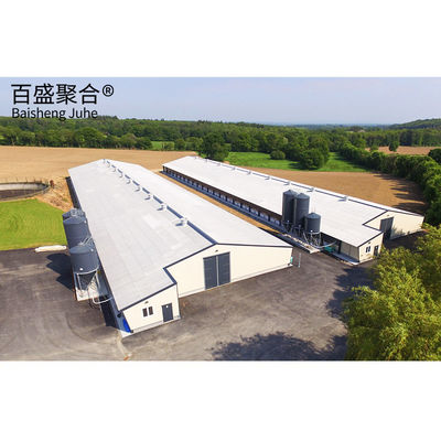 Construction de bâtiments de ferme préfabriqués avec structure en acier lourd
