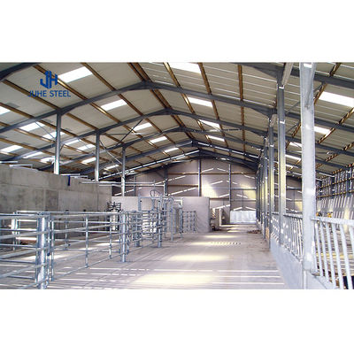 Étagère à chèvres moderne Structure en acier préfabriquée Étagère à vaches Ferme avec service de soudage
