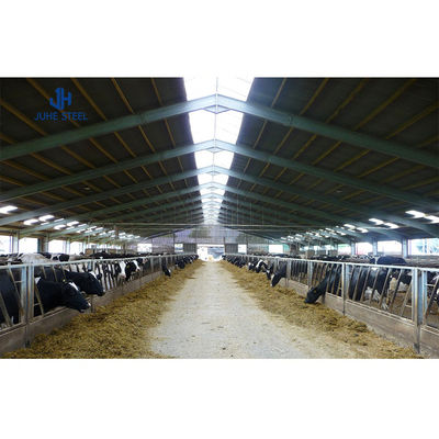 Étagère à chèvres moderne Structure en acier préfabriquée Étagère à vaches Ferme avec service de soudage