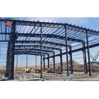 Acier léger Q355 Q235 Cadre Structure préfabriquée en acier Hangar pour entrepôt Maison d'atelier