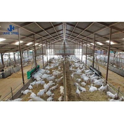 Chambres préfabriquées en acier standard ASTM pour la construction d'étables à vaches