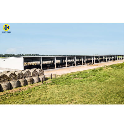 Q235/Q345B Bâtiments agricoles en métal avec logements Arènes de course préfabriquées
