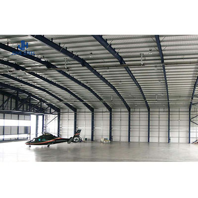 Construction d'un hangar en acier inoxydable avec un cadre principal en acier en forme de H