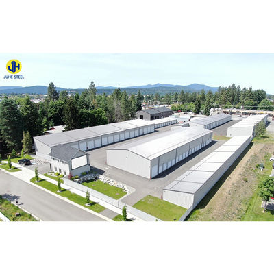 Garage pour la construction de bâtiments pratiques