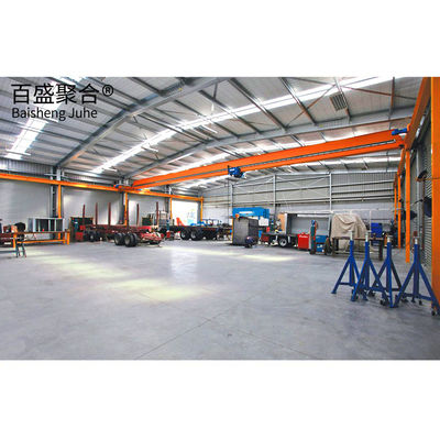 Construction de grande envergure en acier solide en forme de H