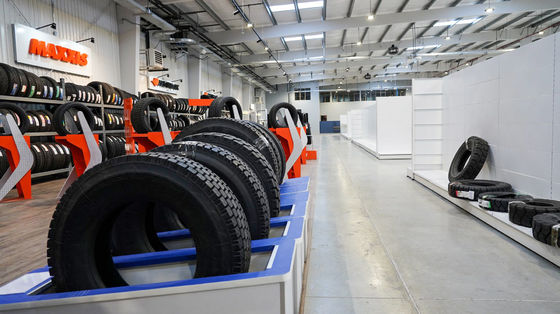 Kit de garage en métal 24x24 Bâtiments en métal Ports de voiture AiSi Standard