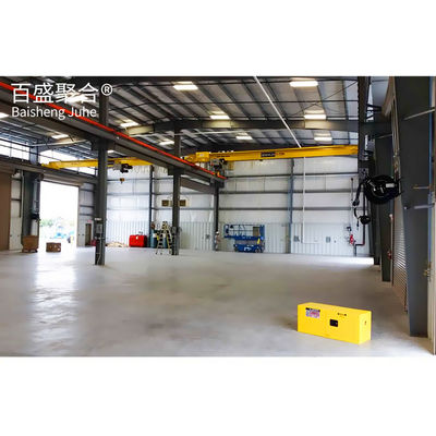 Panneau sandwich d'isolation entrepôt de structure en acier préfabriqué pour stockage durable